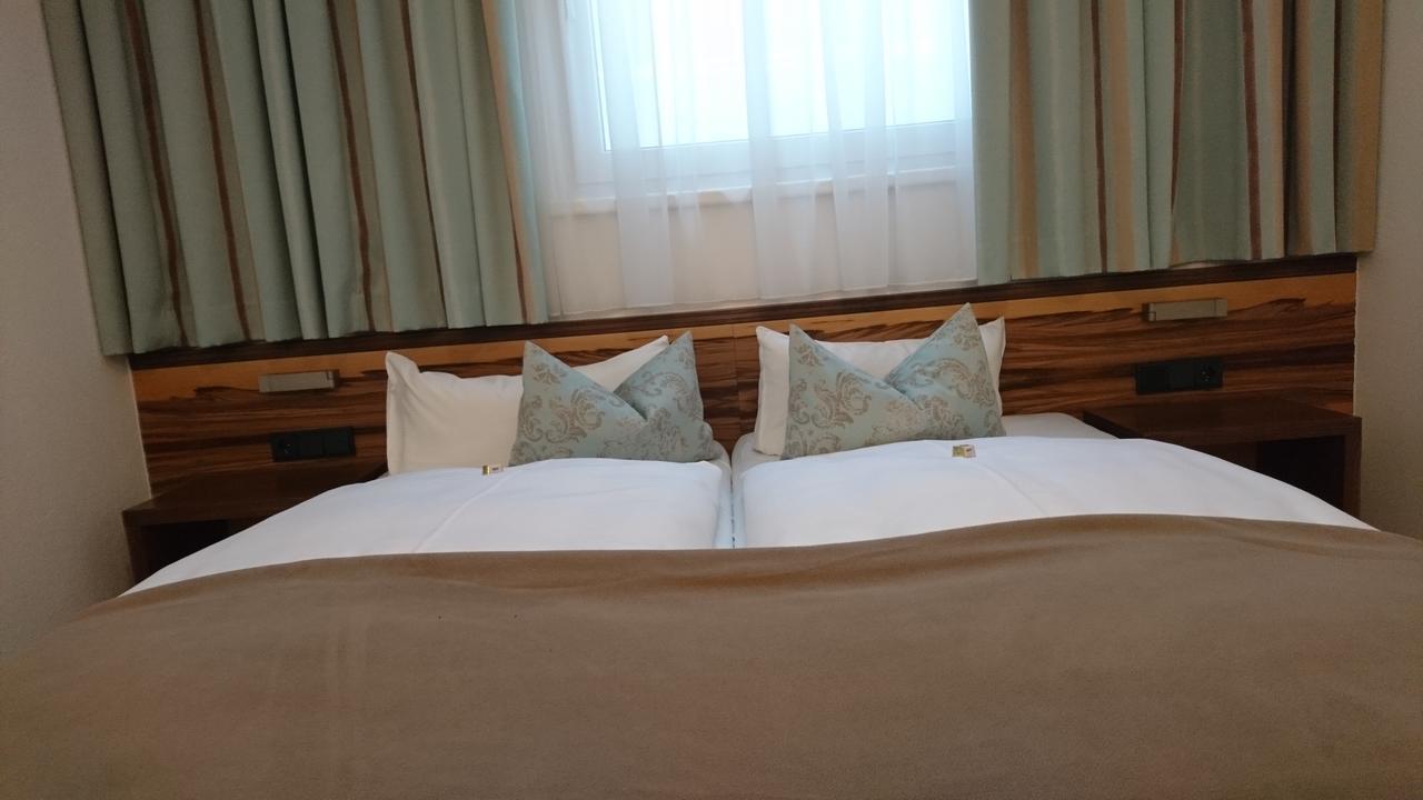 Alpinlounge Raetia Appartements Ischgl Ngoại thất bức ảnh