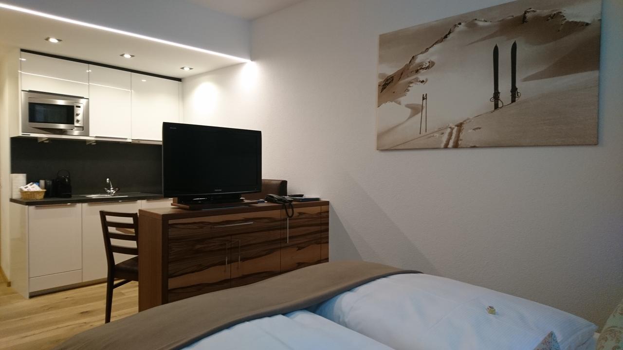 Alpinlounge Raetia Appartements Ischgl Ngoại thất bức ảnh