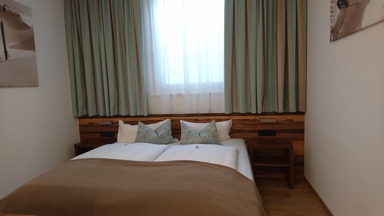 Alpinlounge Raetia Appartements Ischgl Ngoại thất bức ảnh