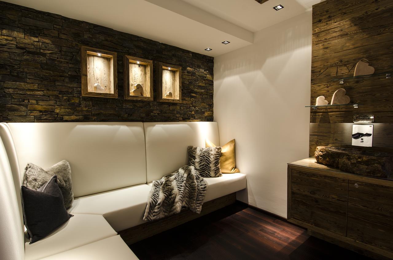 Alpinlounge Raetia Appartements Ischgl Ngoại thất bức ảnh