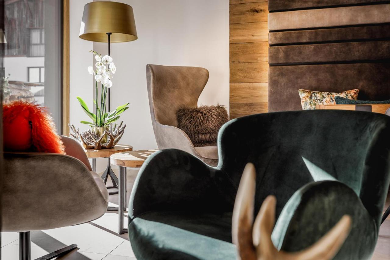 Alpinlounge Raetia Appartements Ischgl Ngoại thất bức ảnh
