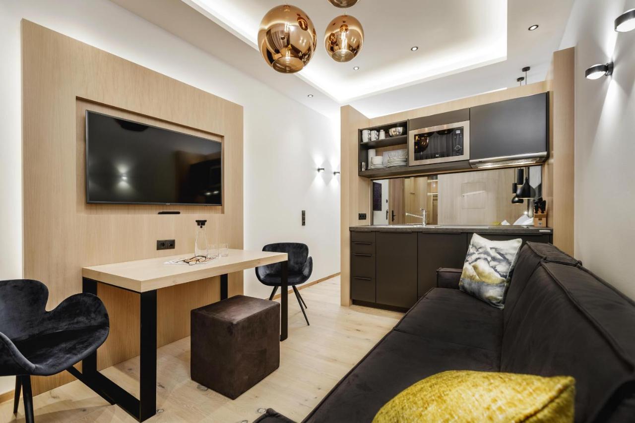 Alpinlounge Raetia Appartements Ischgl Ngoại thất bức ảnh